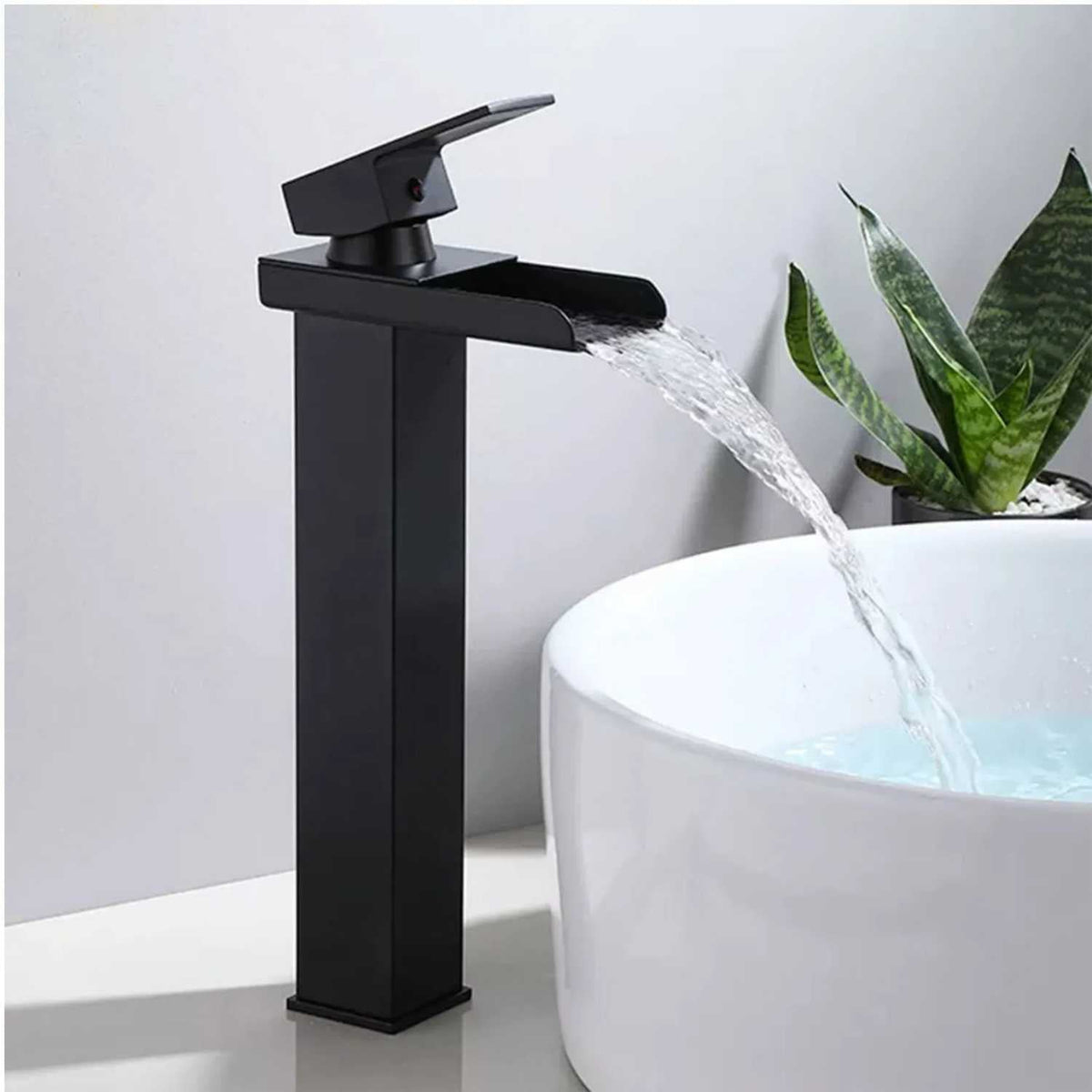 Grifería Monocontrol Cascada Negra Mate Para Lavamanos 29 cm