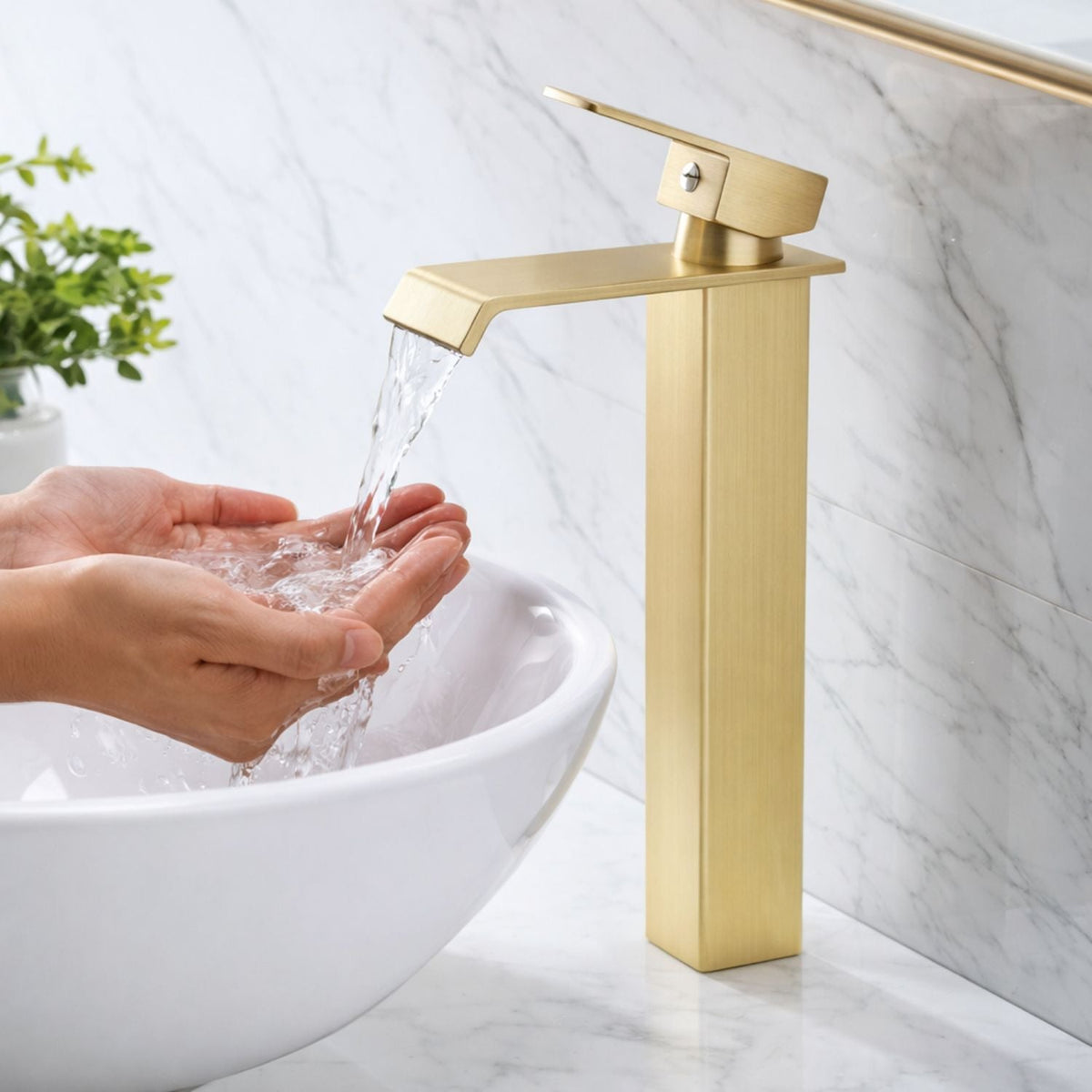 Kit Grifería Cascada Oro 28 cm Y Desagüe Push Oro 7,8 cm